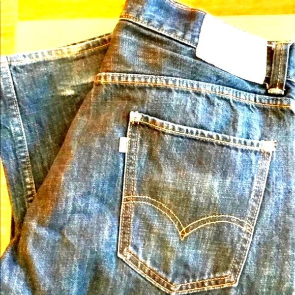 Vintage Straight Dark Wash Levi’s Rare - Picture 2 of 6